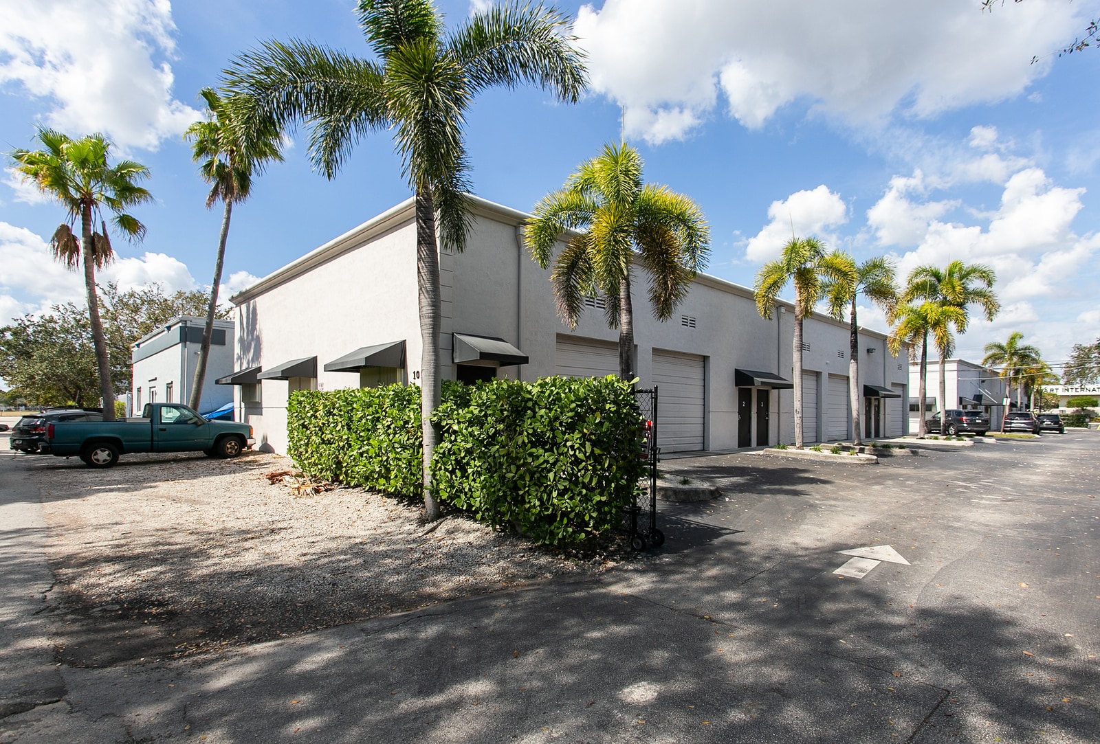 1011 NW 51st St, Fort Lauderdale, FL à louer Photo principale– Image 1 sur 35