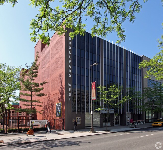 2990 W Grand Blvd, Detroit, MI à vendre - Photo de l’immeuble – Image 2 sur 10