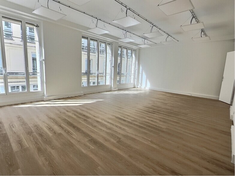 4 Cité Paradis, Paris à louer - Photo intérieure – Image 3 sur 4