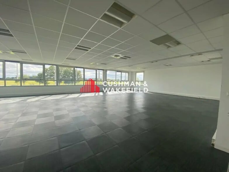 Bureau dans Saint-Lys à vendre - Photo intérieure – Image 3 sur 12