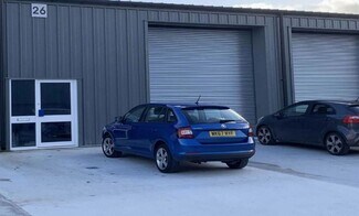 Plus de détails pour Heron Way, Truro - Industriel/Logistique à louer