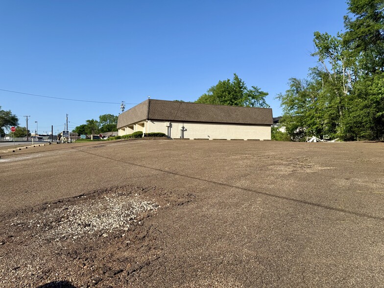 3900 Southpark Dr, Tyler, TX à vendre - Photo de l’immeuble – Image 2 sur 23