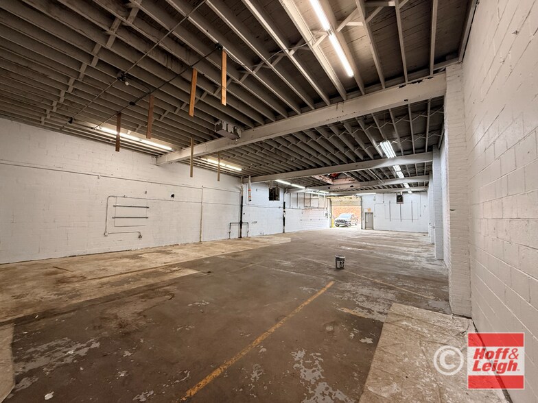 2419-2435 St Clair Ave, Cleveland, OH à louer - Photo intérieure – Image 3 sur 5