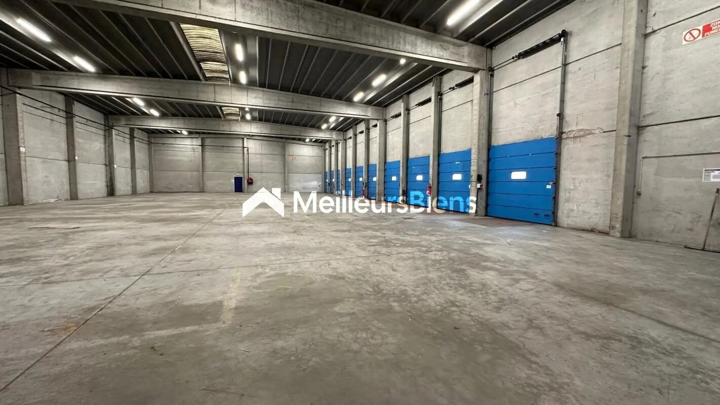 Industriel/Logistique dans Roncq à vendre Photo de l’immeuble– Image 1 sur 10