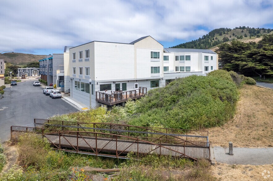 500 Old County Rd, Pacifica, CA à louer - Photo de l’immeuble – Image 3 sur 4