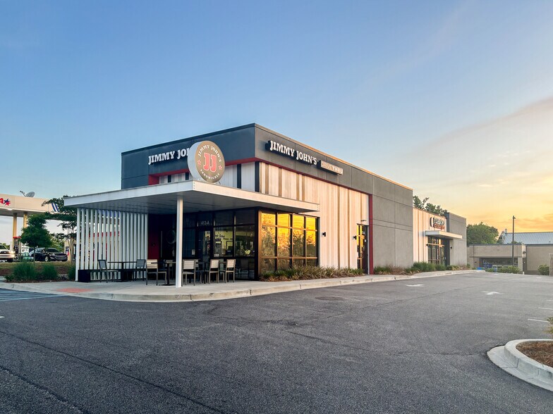 413 Drive in Ln, Moncks Corner, SC à louer - Photo de l’immeuble – Image 1 sur 22