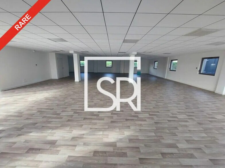 Bureau dans Pont-du-Château à vendre - Photo intérieure – Image 2 sur 10