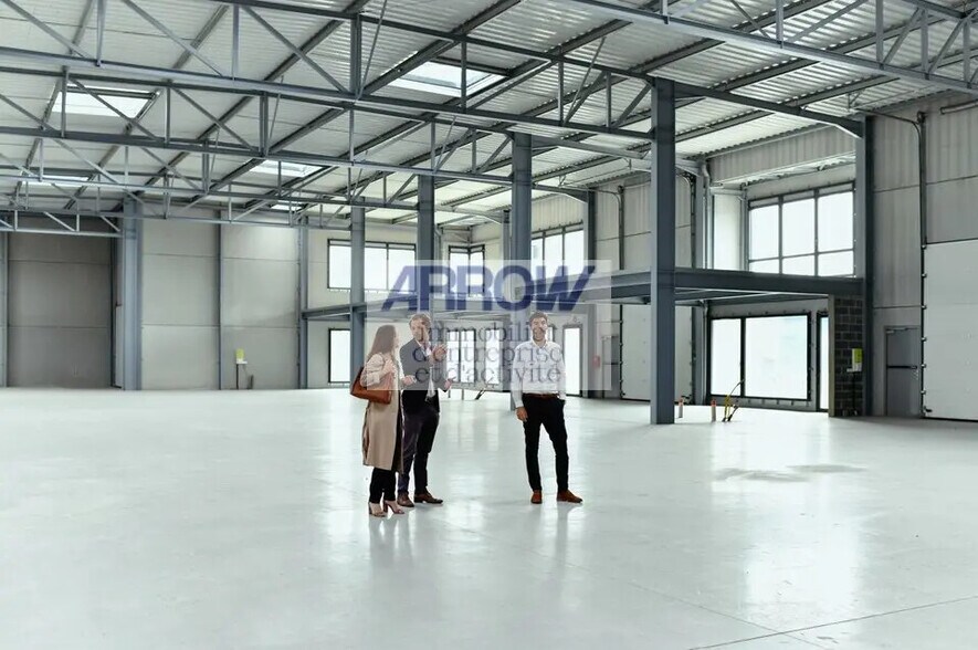 Local d'activités dans Saint-Aignan-Grandlieu à vendre - Photo intérieure – Image 1 sur 2