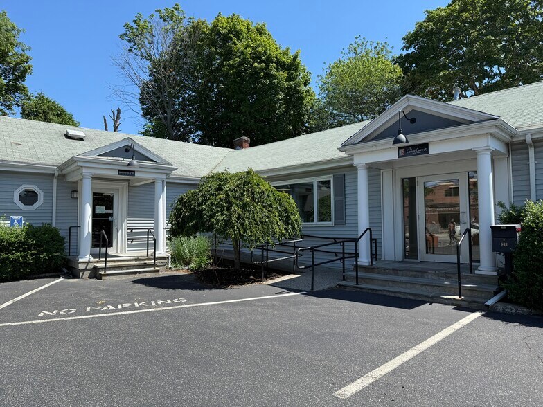 541 Concord St, Framingham, MA à vendre - Photo de l’immeuble – Image 1 sur 22