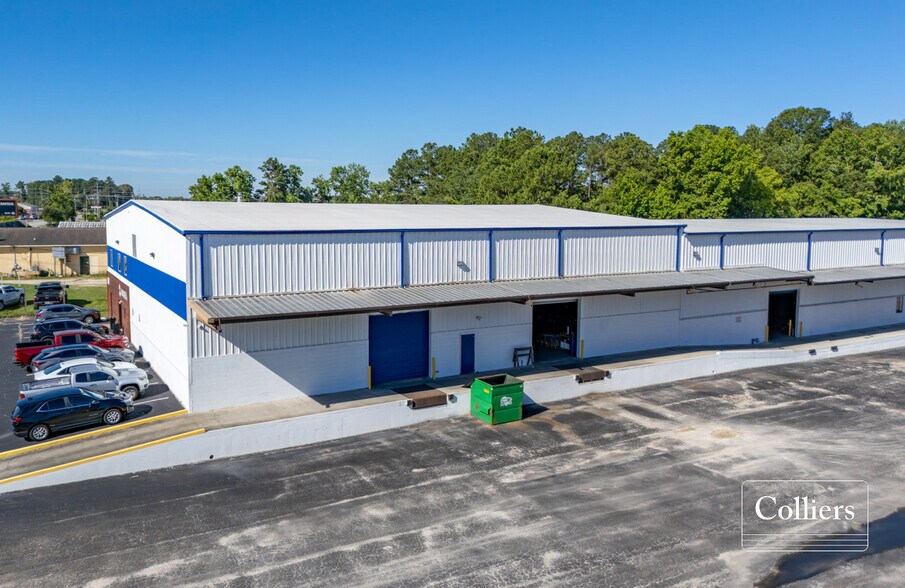 7167 Cross County Rd, North Charleston, SC à louer - Photo de l’immeuble – Image 1 sur 15