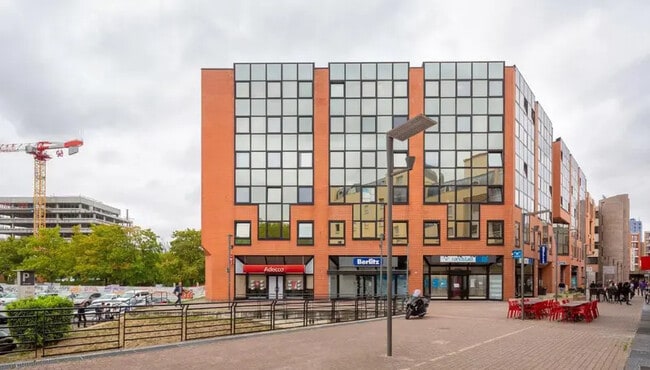 Plus de détails pour Bureau, Local commercial à louer