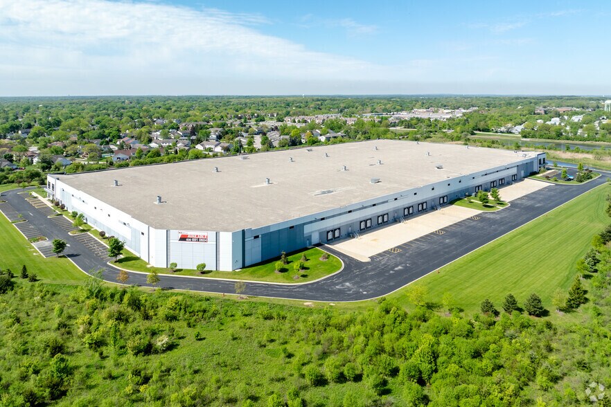 10 Falcon Ct, Streamwood, IL à louer - Aérien – Image 2 sur 6