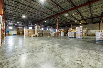 825 Rue Tecumseh, Dollard-des-Ormeaux, QC à louer Photo intérieure– Image 2 sur 6