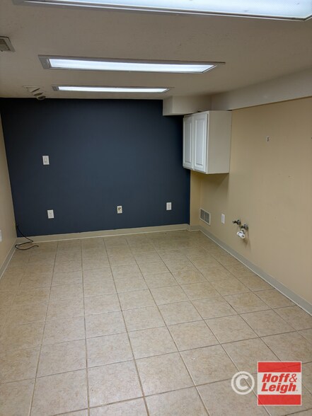 541 West Ave, Tallmadge, OH à vendre - Photo de l’immeuble – Image 3 sur 4