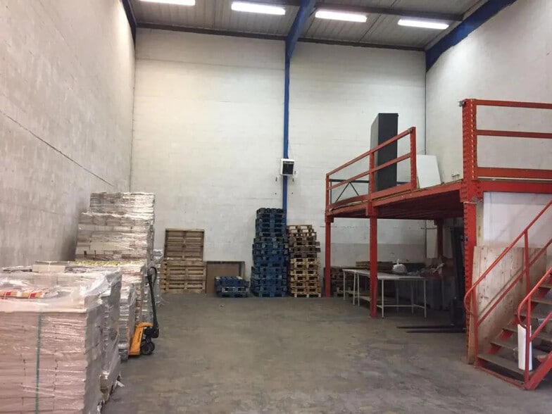 Industriel/Logistique dans Vitry-sur-Seine à louer - Photo intérieure – Image 2 sur 8