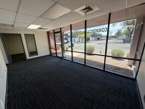 2425 W 12th St, Tempe, AZ à louer Photo intérieure– Image 2 sur 14