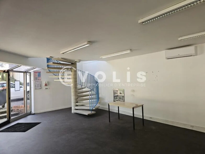 9 Rue Salvador Allende, Palaiseau à louer - Photo de l’immeuble – Image 2 sur 8