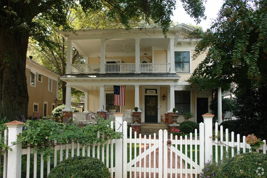 754 Piedmont Ave, Atlanta, GA à louer - Photo principale – Image 1 sur 84