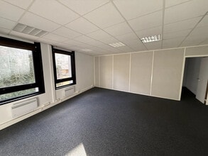 46 Bis Rue De La République, Vanves à louer Photo intérieure– Image 1 sur 7