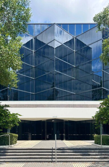 8375 Dix Ellis Trl, Jacksonville, FL à vendre - Photo de l’immeuble – Image 3 sur 10