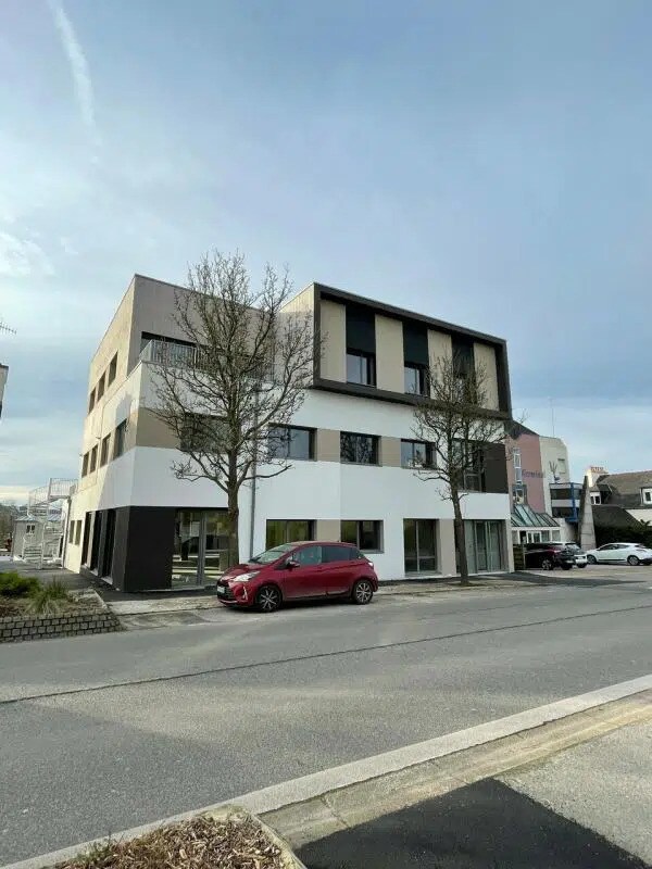 Plus de détails pour Bureau à vendre