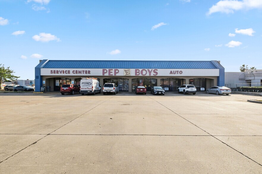 2336 Boca Chica Blvd, Brownsville, TX à louer - Photo principale – Image 1 sur 10