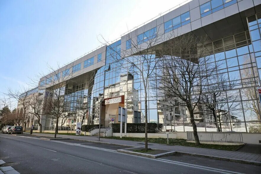 Bureau dans Massy à louer - Photo de l’immeuble – Image 1 sur 6