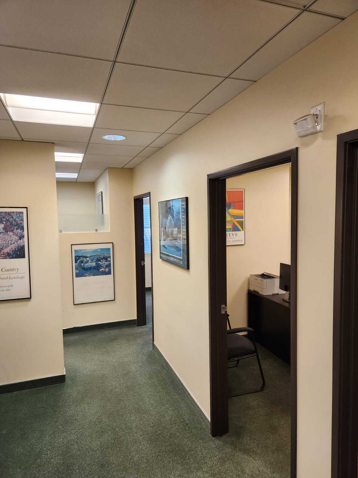 348 E Olive Ave, Burbank, CA à louer Photo principale– Image 1 sur 7