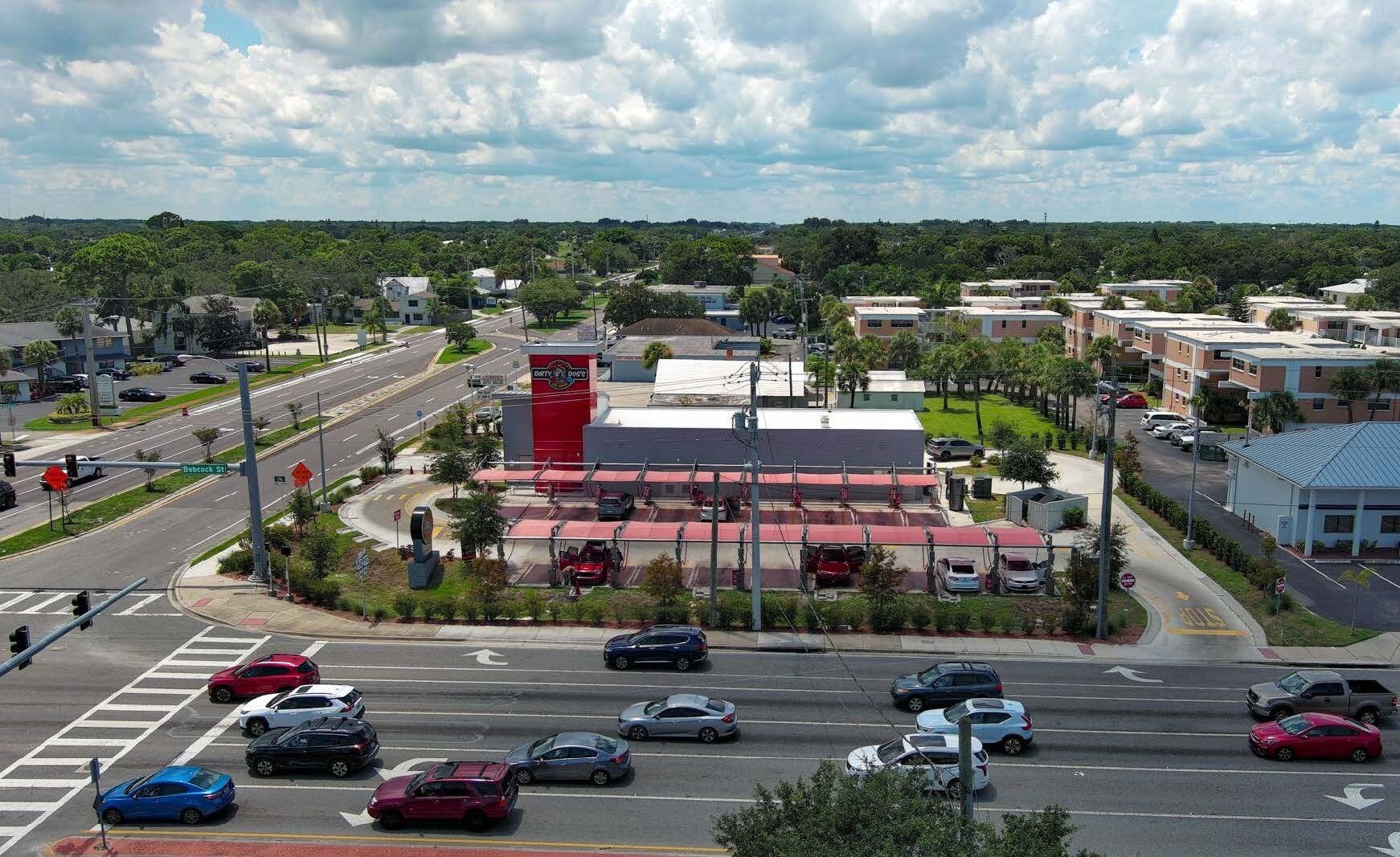 10 W New Haven Ave, Melbourne, FL à vendre Photo de l’immeuble– Image 1 sur 4