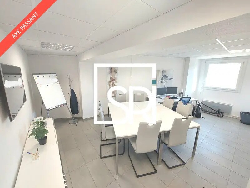 Bureau dans Clermont-Ferrand à louer Photo intérieure– Image 1 sur 10