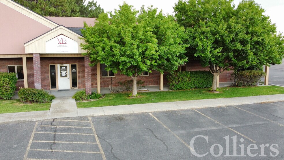 1825 Hoopes Ave, Idaho Falls, ID à louer - Photo de l’immeuble – Image 2 sur 8