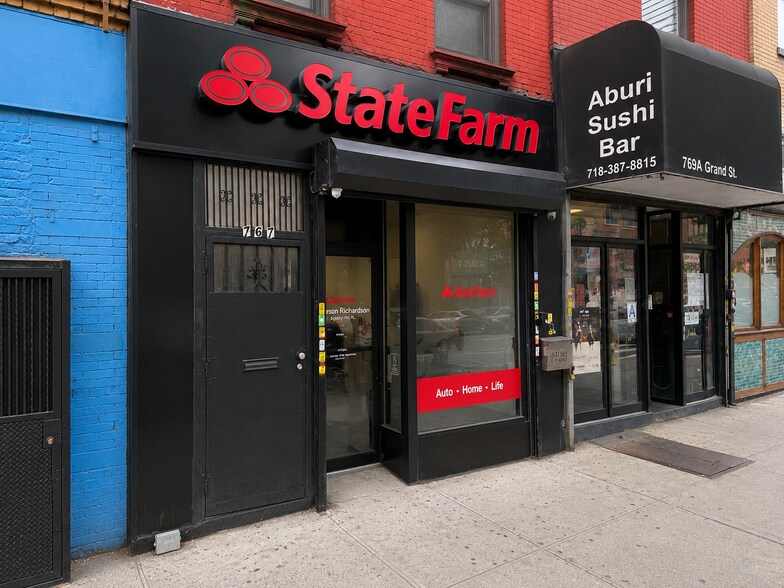 767 Grand St, Brooklyn, NY à louer - Photo de l’immeuble – Image 2 sur 4