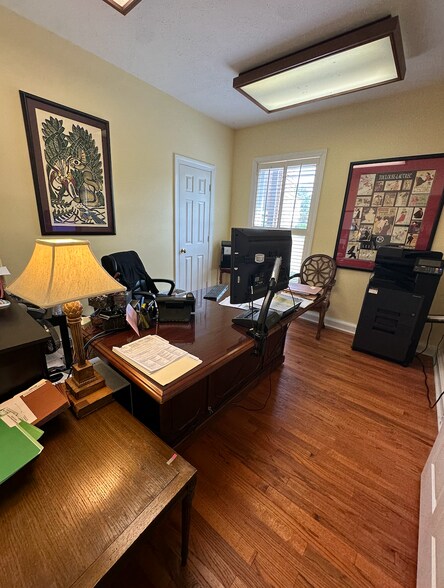 1911 Dunbarton Dr, Jackson, MS à vendre - Photo intérieure – Image 3 sur 17