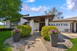 Plus de détails pour 1021 Proctor Dr, Elkhorn, WI - Bureau à vendre