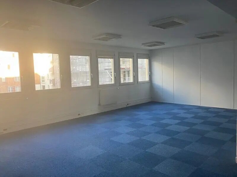 Bureau dans Paris à louer Photo de l’immeuble– Image 1 sur 8