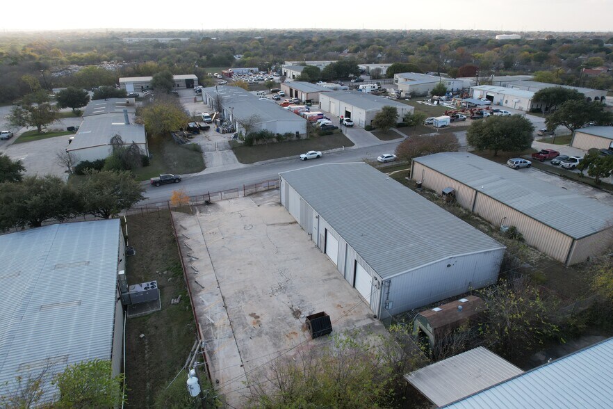 13106 Lookout Rdg, San Antonio, TX à vendre - Photo de l’immeuble – Image 3 sur 55