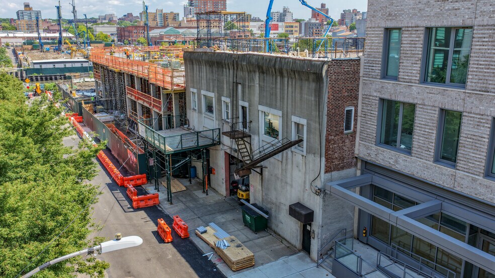140 Second St, Brooklyn, NY à vendre - Photo de l’immeuble – Image 1 sur 7