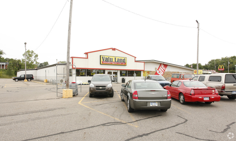 800-836 W Bellevue St, Leslie, MI à louer - Photo de l’immeuble – Image 2 sur 6