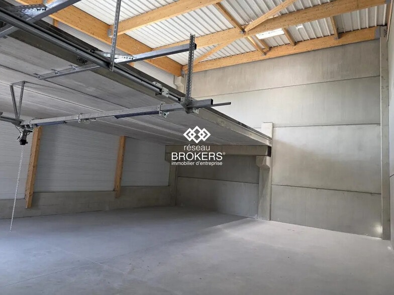 Industriel/Logistique dans Vailhauquès à vendre - Photo intérieure – Image 2 sur 4