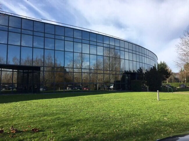 Plus de détails pour 2/4 Rue Maryse Hilsz, Toulouse - Bureau à louer