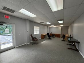 5719 Zip Dr, Fort Myers, FL à louer Photo intérieure– Image 1 sur 4