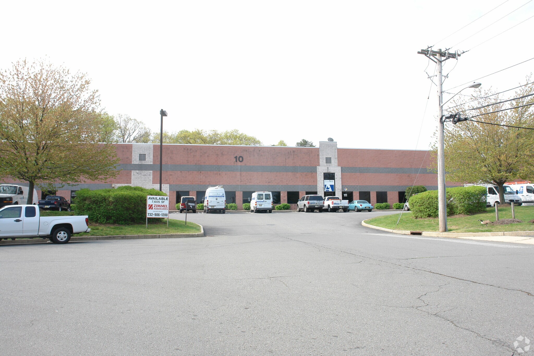 10 Alvin Ct, East Brunswick, NJ à louer Photo principale– Image 1 sur 5