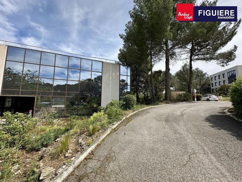 350 Avenue Jean-René Guillibert Gautier De La Lauzière, Aix-en-Provence à louer - Photo de l’immeuble – Image 3 sur 6