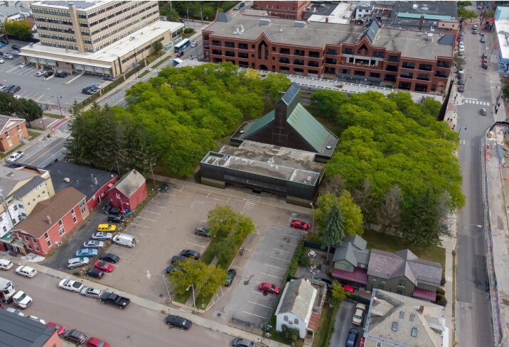 20 Pine St, Burlington, VT à vendre - Photo de l’immeuble – Image 2 sur 6