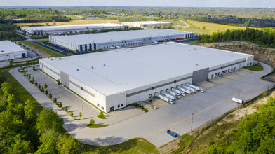 421 Park Loop Rd, Shepherdsville, KY à louer Photo de l’immeuble– Image 1 sur 1