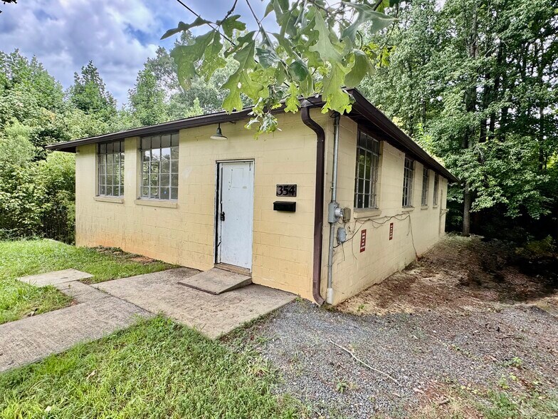 354 Old Plank Rd, Seagrove, NC à louer - Photo de l’immeuble – Image 1 sur 18