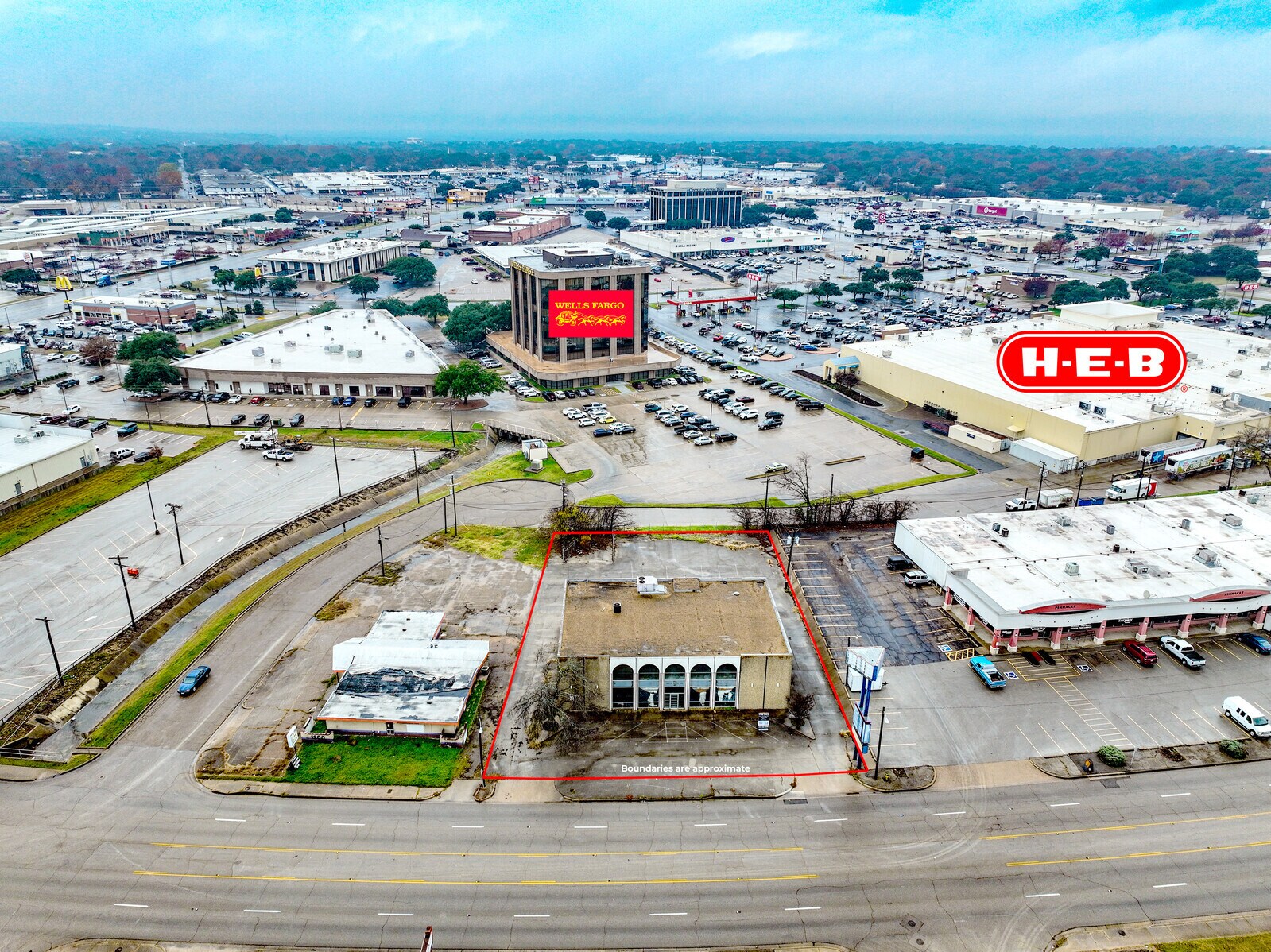 1210 Lake Air Dr, Waco, TX à vendre Photo de l’immeuble– Image 1 sur 31