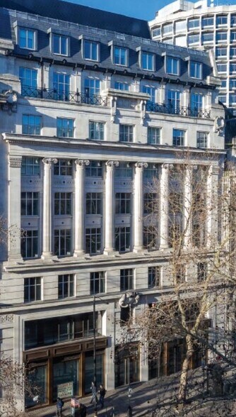 37-39 Kingsway, Londres à vendre - Photo principale – Image 1 sur 3