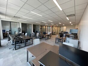 1213 W Morehead St, Charlotte, NC à louer Photo intérieure– Image 1 sur 1