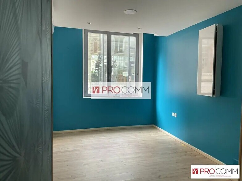 Local commercial dans Chartres à louer - Photo de l’immeuble – Image 3 sur 9